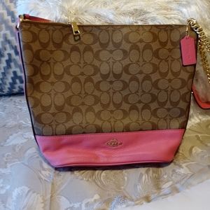 Signature multicolored